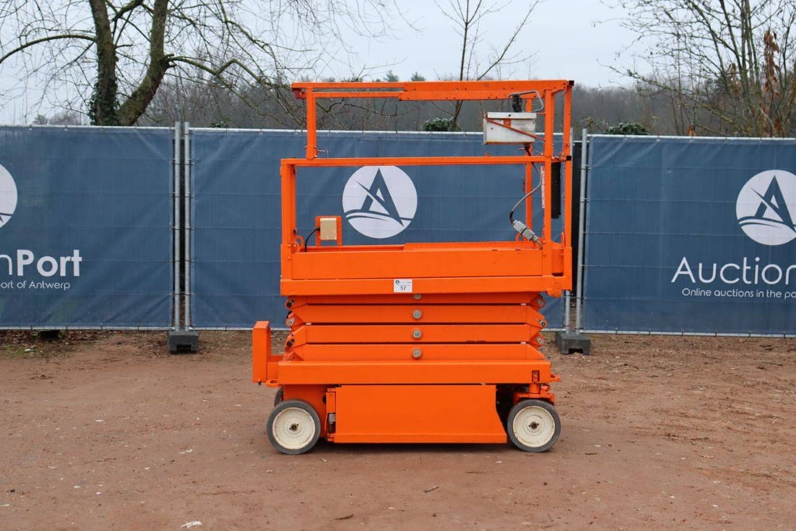 Scissor Lift Skyjack Electric 1 Scissor Lifts image 2