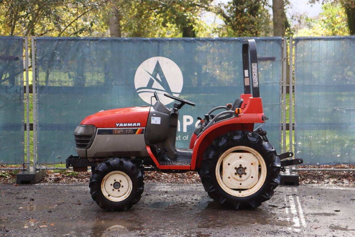 Mini tractor Yanmar AF-17 Diesel 17hp AF-17 1 Tractor Units image 2