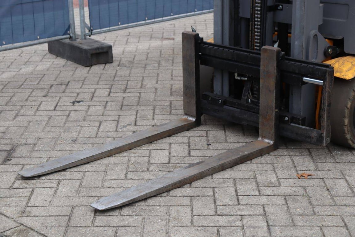 Heavy machinery product image - Image 10 of 15