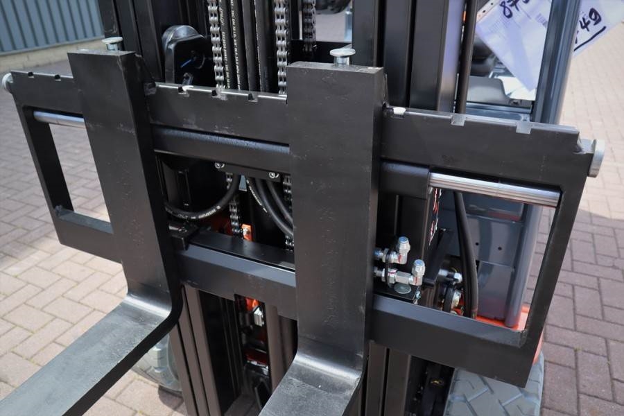 Heavy machinery product image - Image 15 of 30