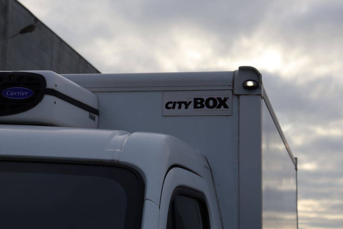 Refrigerated van Nissan NV400 Diesel 2017 2017 NV400 2017 1 image 14