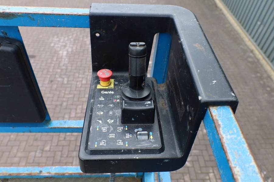 Genie GS5390 Diesel, 4x4 Drive, 18.15m Working Height, 6 2013 GENIE - GS5390 - 90002 GS5390 Diesel, 4x4 Drive, 18.15m Work...