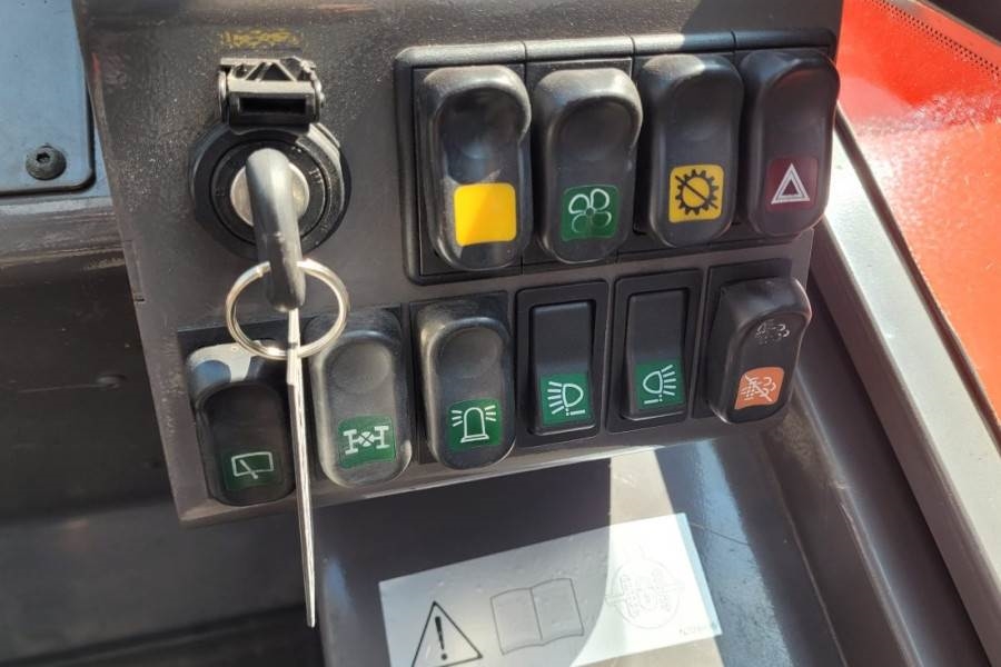 Manitou M30-4 Valid Inspection, *Guarantee, Diesel, 4x4 Dr 2015 MANITOU - M30-4 - 61581 M30-4 Valid Inspection, *Guarantee...