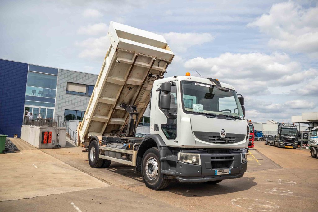 RENAULT PREMIUM 320DXI+BIBENNE+REMORQUANT 2009 E62171 Renault PREMIUM 320DXI+BIBENNE+REMORQUANT 2009 1 image 2