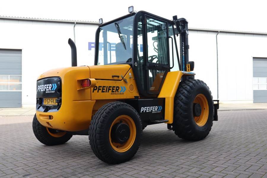 JCB 926 Diesel, 4x4 Drive, Triplex mast, 5500mm Liftin 2014 JCB - 926 - 61439 926 Diesel, 4x4 Drive, Triplex mast, 5500mm ...
