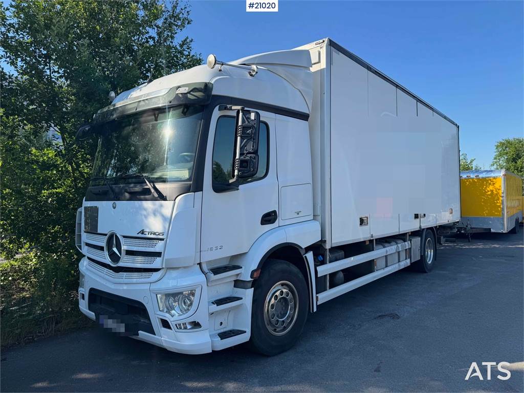 Mercedes-Benz Actros box truck with side opening! 2016 21020 Actros box with side opening! 2016 1 image 2