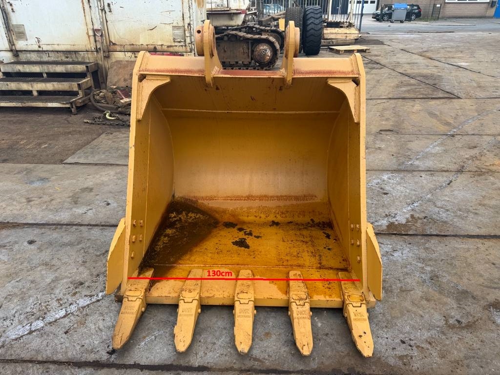 CAT 330 bucket 2025 5385 330 bucket 2025 1 image 3