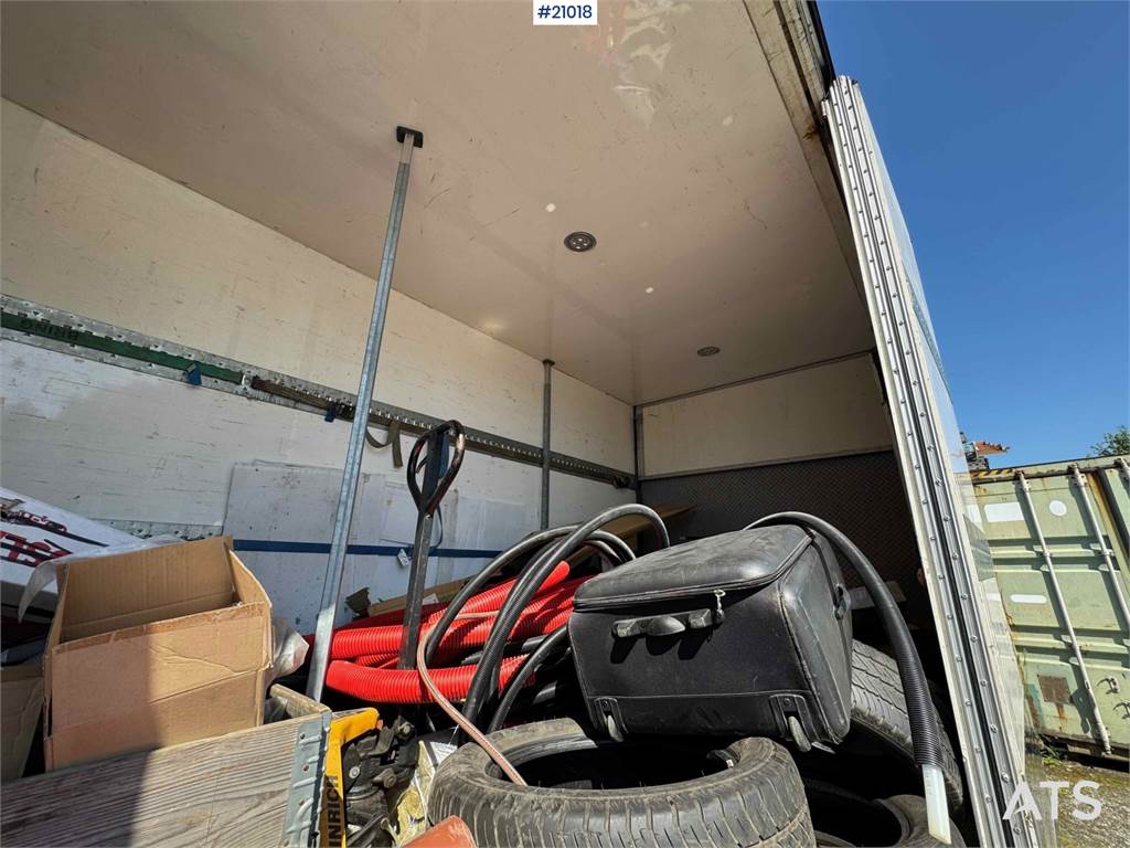 Volvo FM 370 box truck with full side opening! 2012 21018 FM 370 box truck with full side opening! 2012 1 image 14