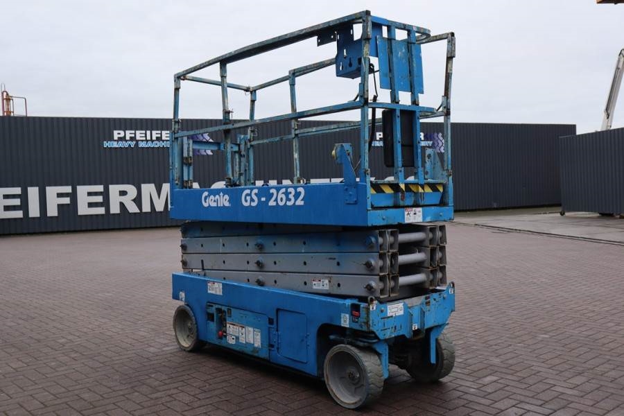 Genie GS2632 Electric, Working Height 10m, 227kg Capacit 2007 GENIE - GS2632 - 62707 GS2632 Electric, Working Height 10m, ...