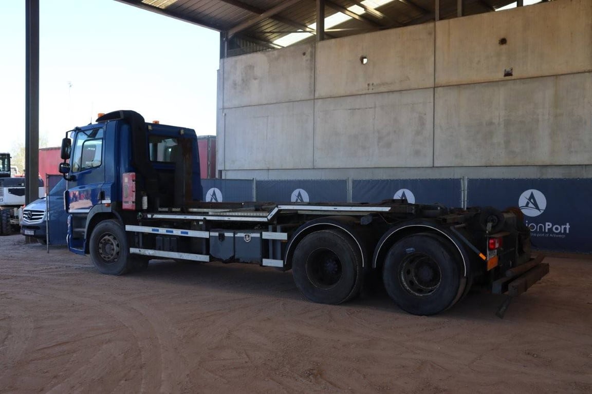 Hooklift system Truck DAF CF85.360 Diesel 2012 2012 DAF CF85.360 2012 1 image 3