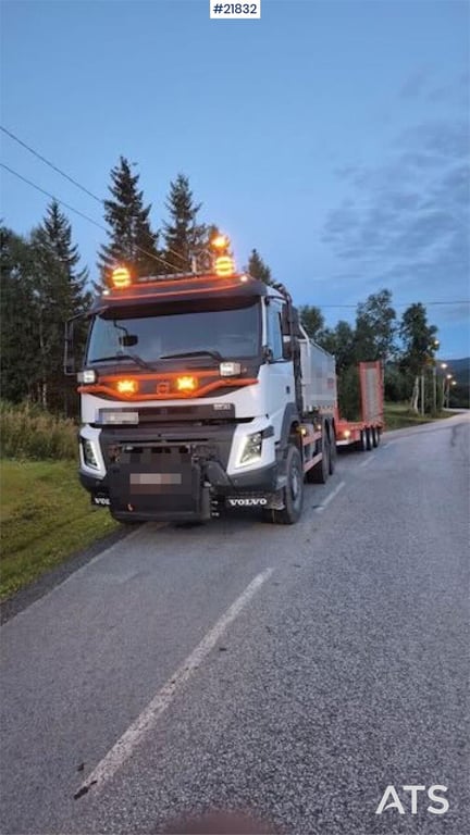 Volvo FMX 6x6 plow rigged dump truck w/ 9.5 t/m crane, 2 2019 21832 FMX 6x6 plow rigged dump truck w/ 9.5 t/m crane, 2 201...