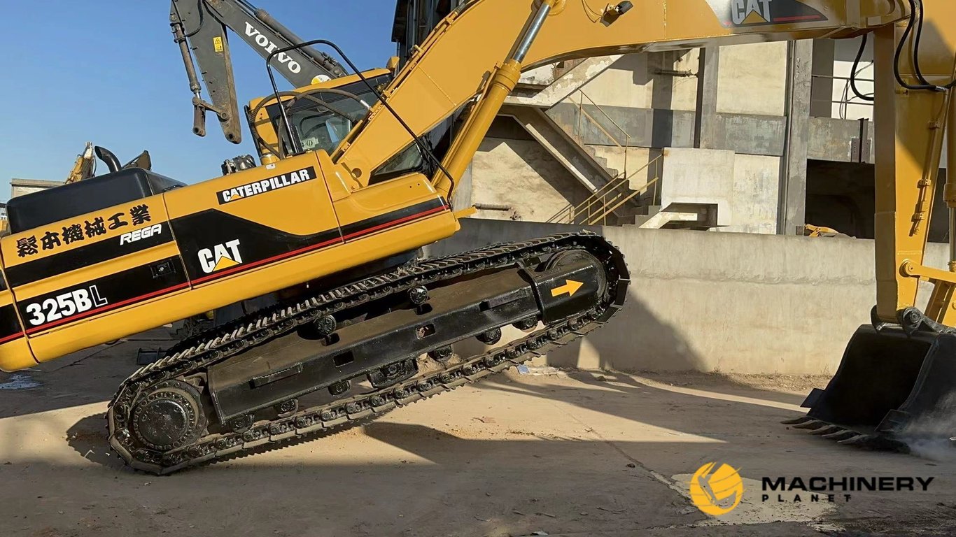 325BL Caterpillar Used Crawler Excavator 25tons LOW PRICE 325BL 2018 1 Crawler Excavators image 2
