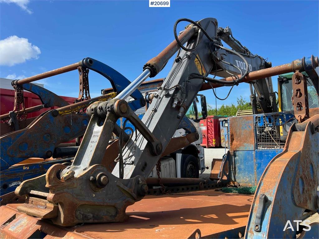 Volvo EW160B wheeled machine w/ support leg and shear 2004 20699 EW160B wheeled machine w/ support leg and shear 2004 1 Cr...