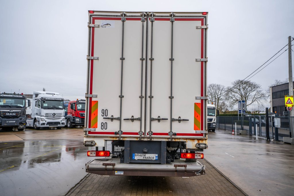 RENAULT T 380 DXI 2016 E63639 Renault T 380 DXI 2016 1 image 5