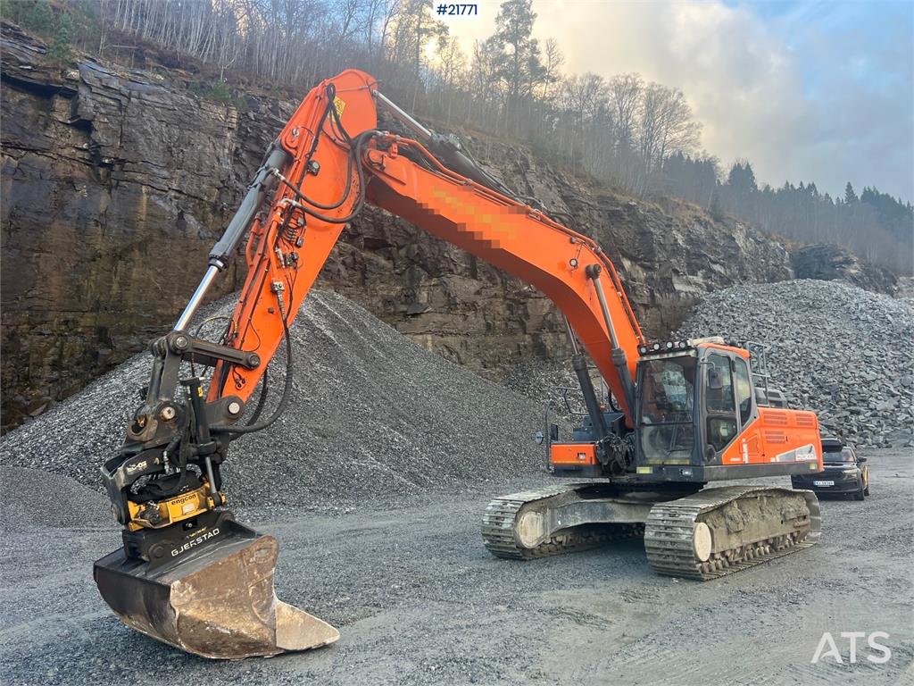 Doosan Dx300lc-5 Gravemaskin m/ rototilt og pusseskuffe 2017 21771 Dx300lc-5 Gravemaskin m/ rototilt og pusseskuffe 2017 1...