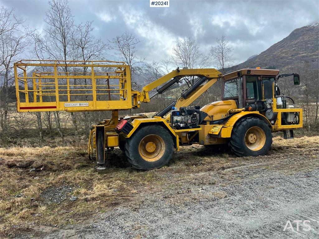 Hydrema 912B w/ 2007 Essverk Platform 912 lift with basket 2003 20241 Hydrema 912B w/ 2007 Essverk Platform 912 lift with ...