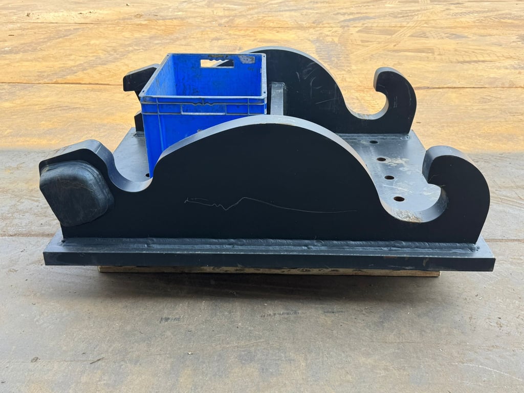 Caterpillar Caterpillar Plate CW70 2021 70001890 Caterpillar Plate CW70 2021 1 image 6