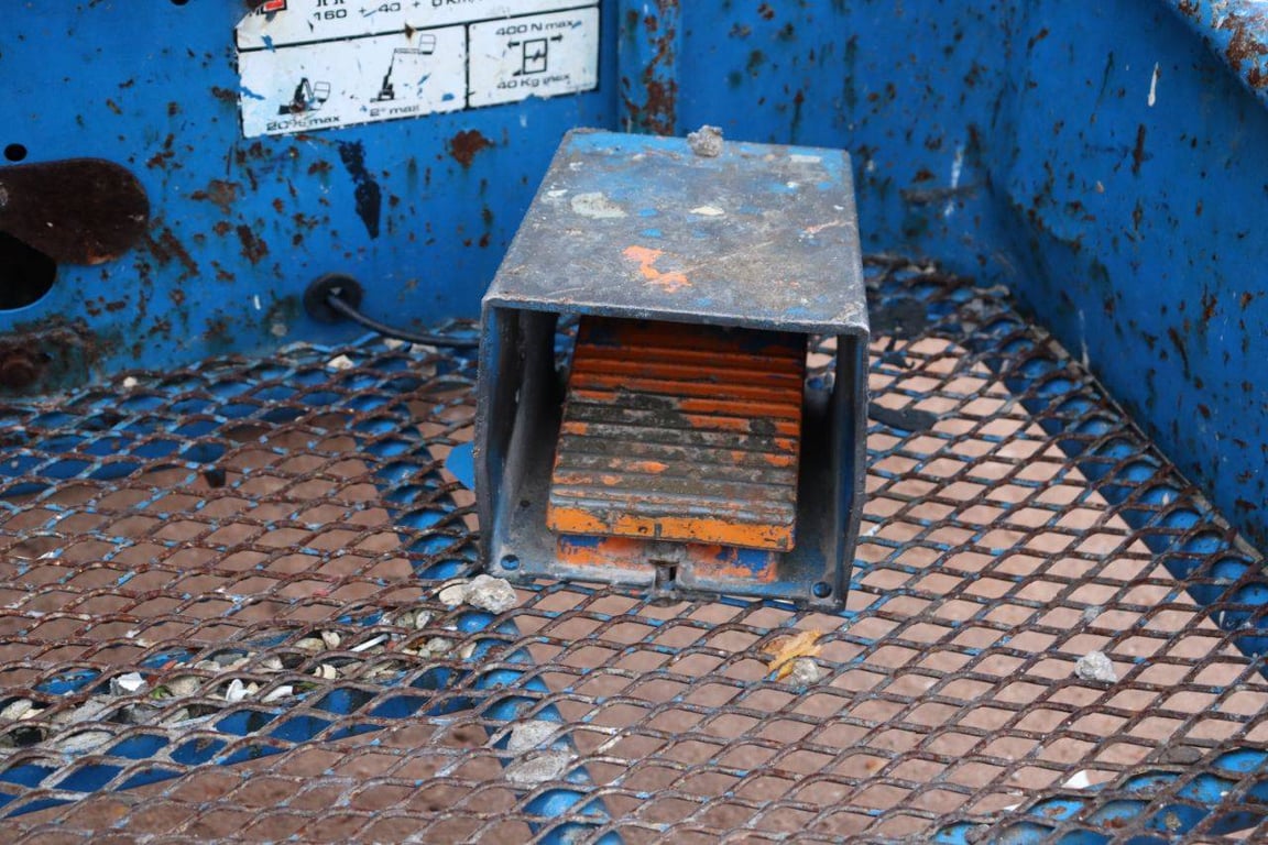 Mast lift ATN PIAF 880R Electric 8.8m 2015 2015 ATN PIAF 880R 2015 1 image 13