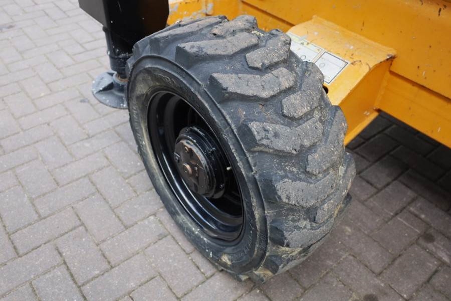 Haulotte H15SXL Diesel, 4x4 Drive, 15m Working Height, 500k 2011 HAULOTTE - H15SXL - 63129 H15SXL Diesel, 4x4 Drive, 15m W...