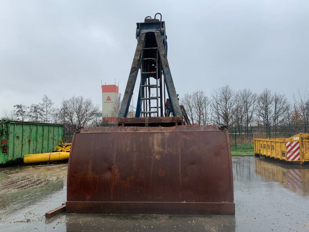 Verstegen 11M³ Clamshell Grab A00120 Verstegen 11M³ Clamshell Grab 1 image 11