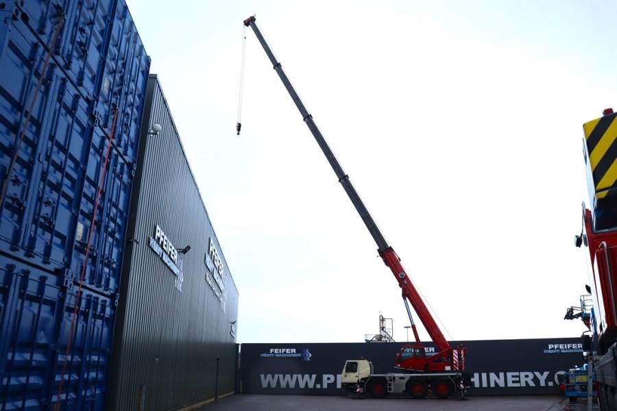 Grove GMK3060 Diesel, 6x6x6 Drive, 60t Capacity, 43m Mai 2015 GROVE - GMK3060 - 90056 GMK3060 Diesel, 6x6x6 Drive, 60t Cap...