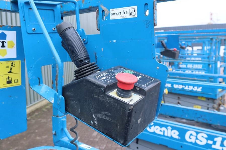 Genie GS1932 Electric, Working Height 7.8 m, 227kg Capac 2013 GENIE - GS1932 - 90019 GS1932 Electric, Working Height 7.8 m...