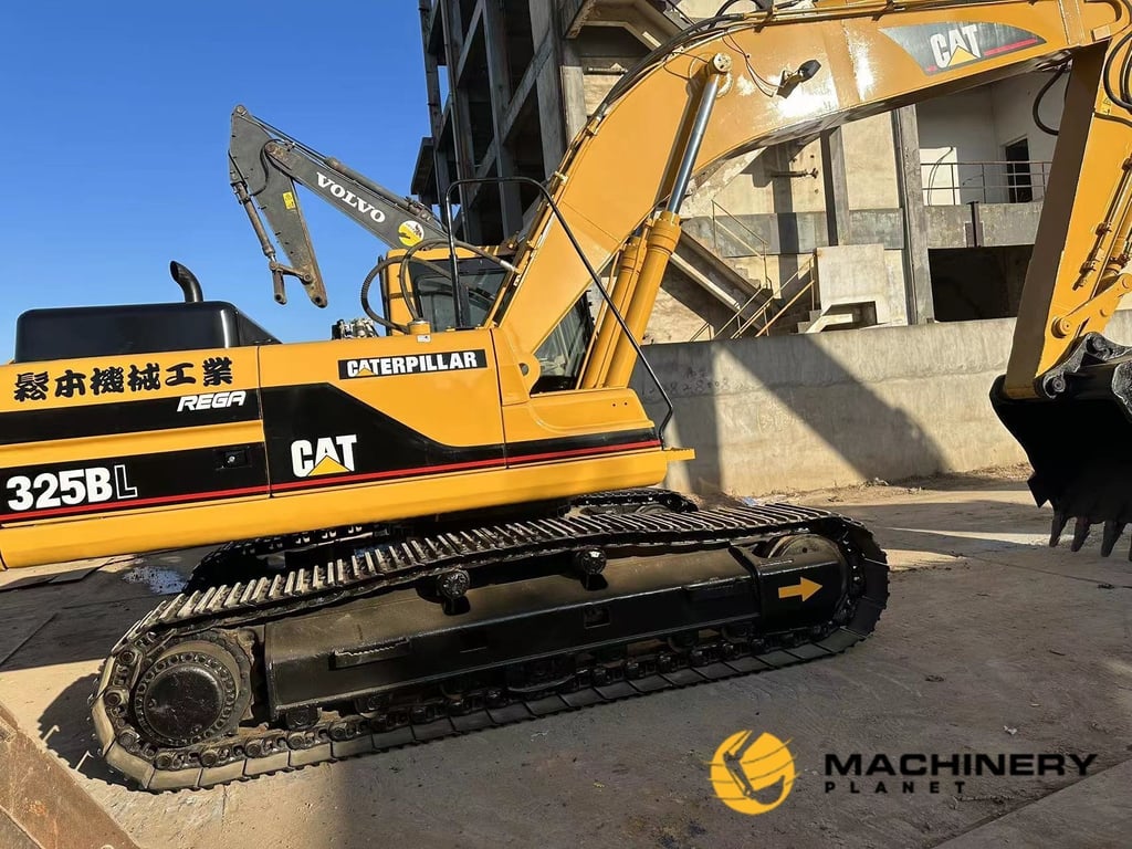 325BL Caterpillar Used Crawler Excavator 25tons LOW PRICE 325BL 2018 1 Crawler Excavators image 3