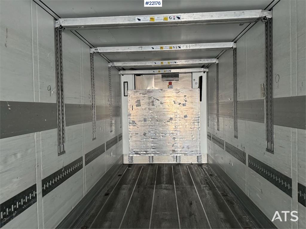 Schmitz Cargobull box semi-trailer with Thermo King unit – only 2,97 2018 22176 Schmitz Cargobull box semi-trailer with Th...