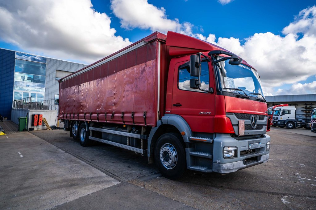MERCEDES AXOR 2533 -MP3+DHOLLANDIA 2.5T 2013 E64555 AXOR 2533 -MP3+DHOLLANDIA 2.5T 2013 1 image 2