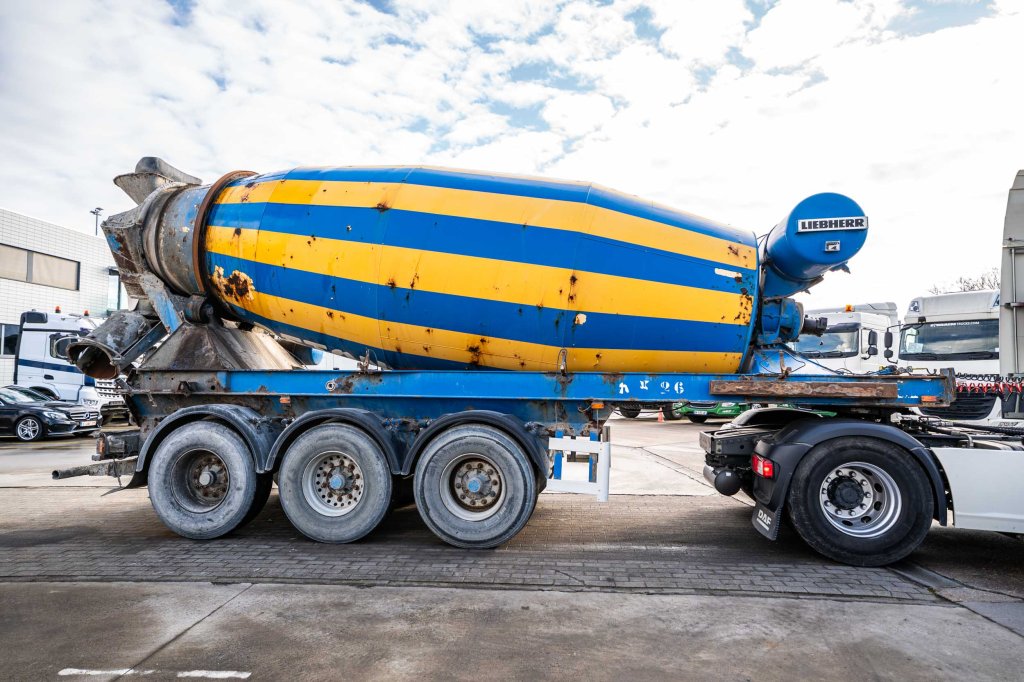 MULLER BETON MIXER/MALAXEUR/MISCHER LIEBHERR 12M3 2011 E63494 Muller BETON MIXER/MALAXEUR/MISCHER LIEBHERR 12M3 2011 1 ima...