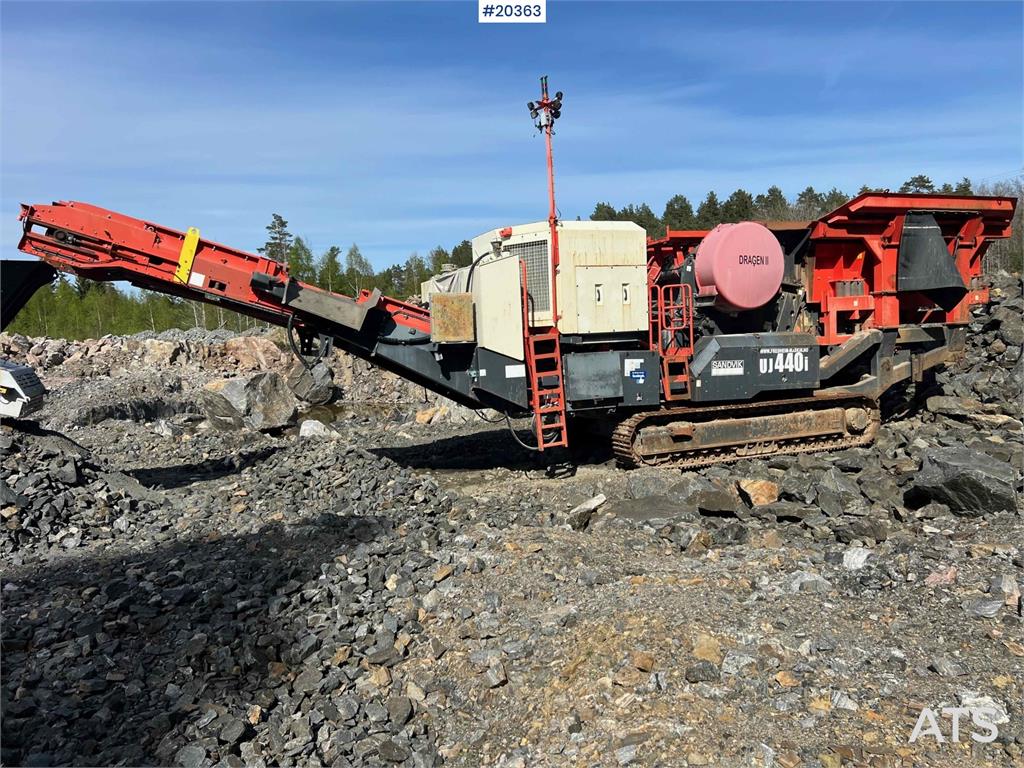 Sandvik UJ440i crusher w/ side conveyor and magnet 2016 20363 UJ440i crusher w/ side conveyor and magnet 2016 1 image 6