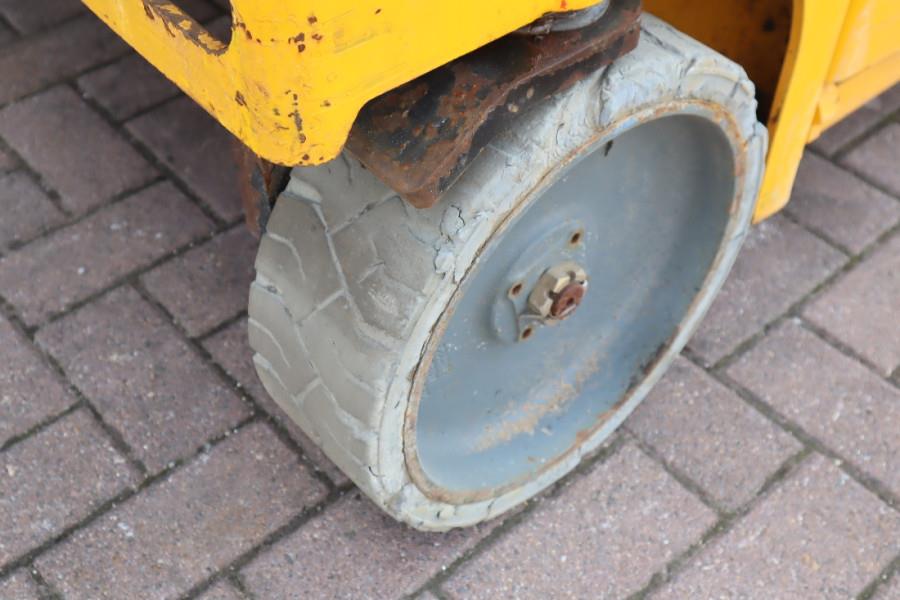 Haulotte Compact 14 Electric, 14m Working Height, 350kg Cap 2016 HAULOTTE - Compact 14 - 63039 Compact 14 Electric, 14m Wo...