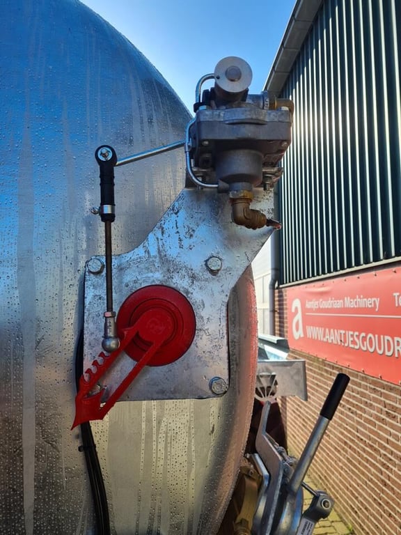 Vaia waterwagen MB 100 2024 9709 Vaia waterwagen MB 100 2024 0 image 9