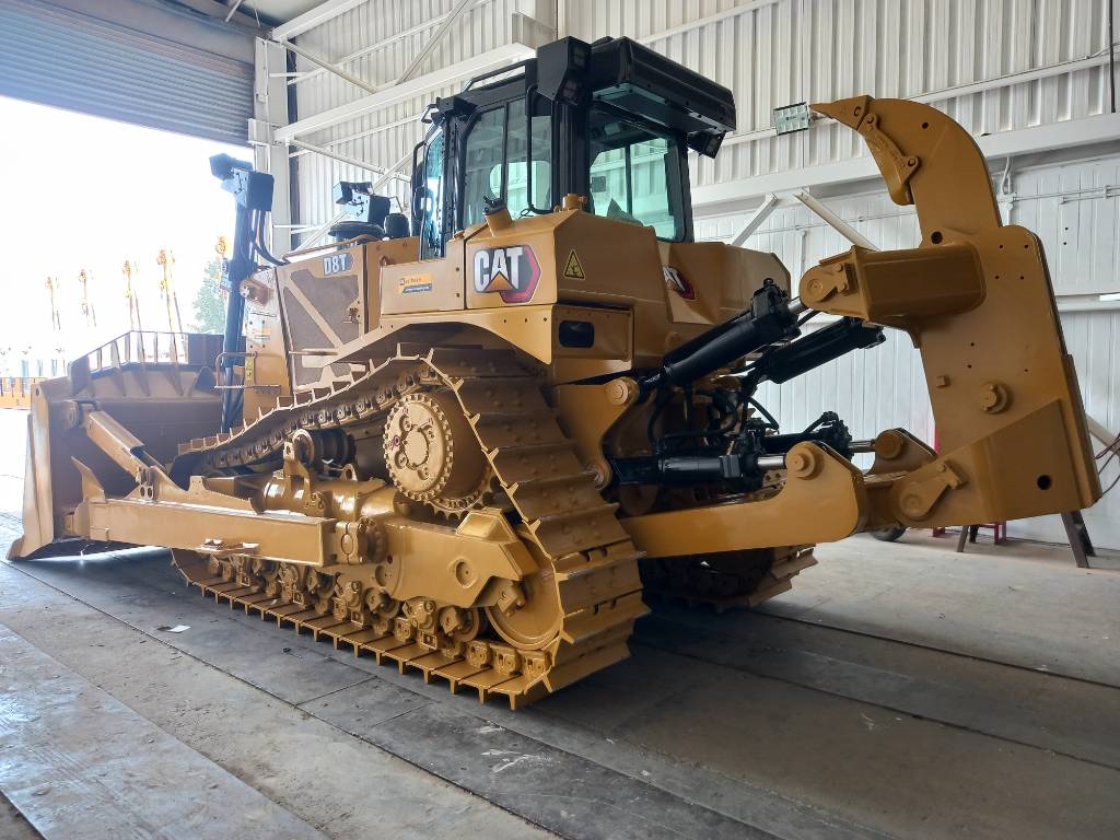CAT D8T (Jebel Ali) 2022 ETR-1196 D8T (Jebel Ali) 2022 1 Dozers image 2