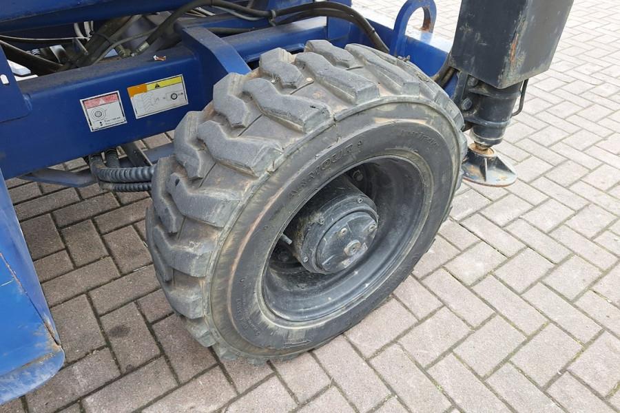 Haulotte H12SXL Diesel, 4x4 Drive, 12m Working Height, 700k 2008 HAULOTTE - H12SXL - 90367 H12SXL Diesel, 4x4 Drive, 12m W...