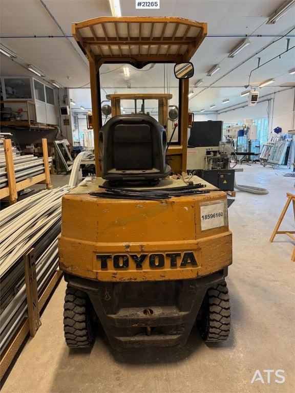 Toyota 3FB25 Electric Forklift 21265 3FB25 Electric Forklift 1 Forklift image 5