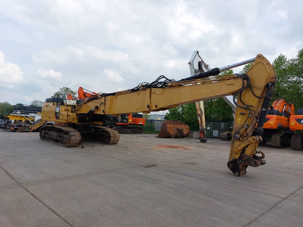 CAT 352 FL XE MHD (17m demoliton) 2016 ATR-2011 352 FL XE MHD (17m demoliton) 2016 1 Crawler Excavators image 2