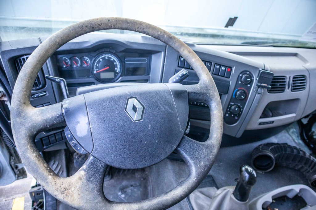 RENAULT PREMIUM 320 DXI+CITERNE ALIMENTAIRE ( engine problem) 2007 E59175 Renault PREMIUM 320 DXI+CITERNE ALIMENTAIRE ( en...