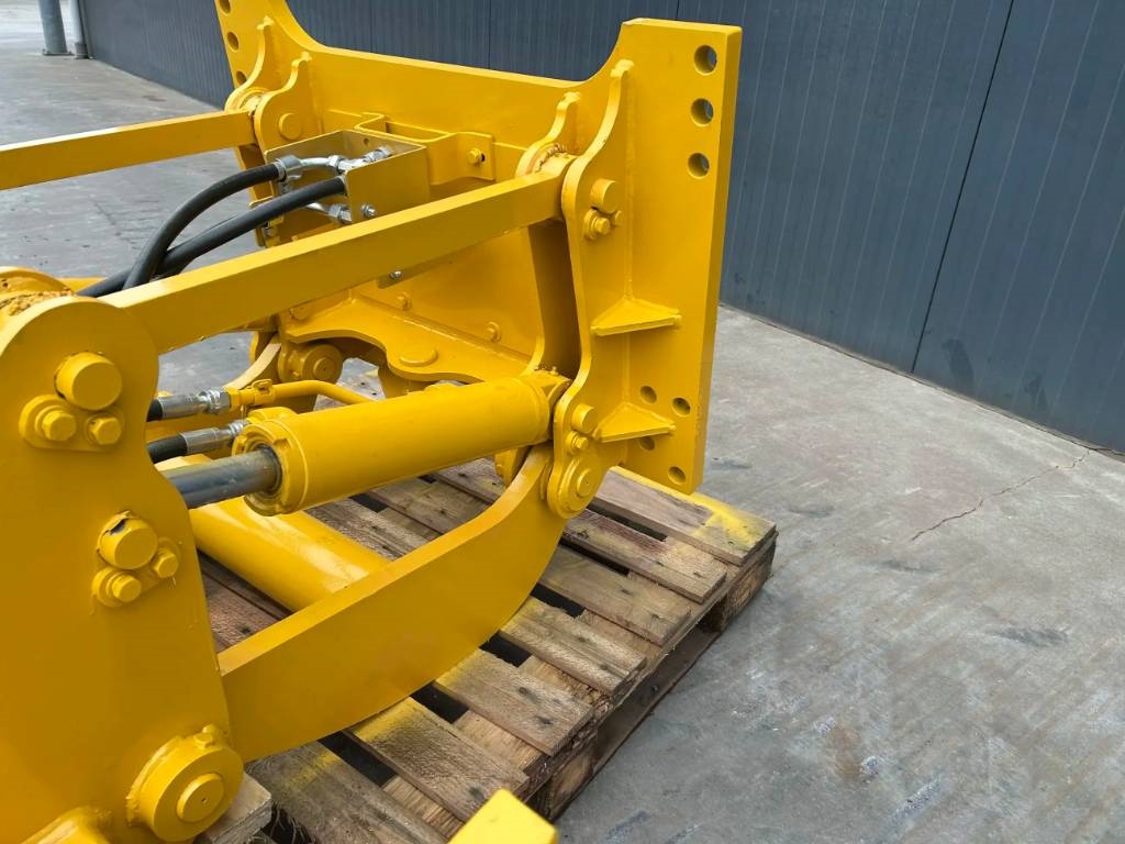 Komatsu D37 2025 905312 D37 2025 0 image 5