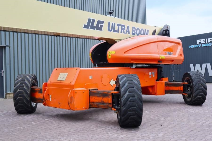 JLG 1350SJP Diesel, 4x4 Drive And 4-Wheel Steering, 43 2015 JLG - 1350SJP - 90059 1350SJP Diesel, 4x4 Drive And 4-Wheel St...