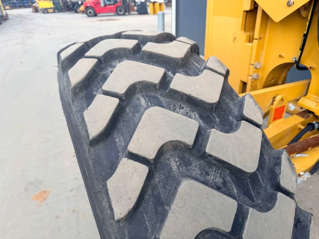 CAT 140M3 2017 210103 140M3 2017 1 Motor graders image 14