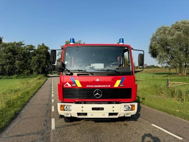 Fire truck Mercedes-Benz 1124 Diesel 240 hp 1996 1124 1996 1 image 2