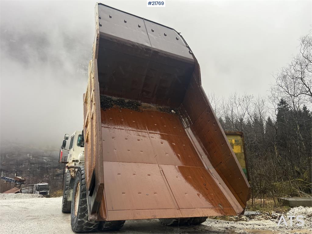 Perlini DP705 Dump Truck 2004 21769 Perlini DP705 Dump Truck 2004 1 image 12