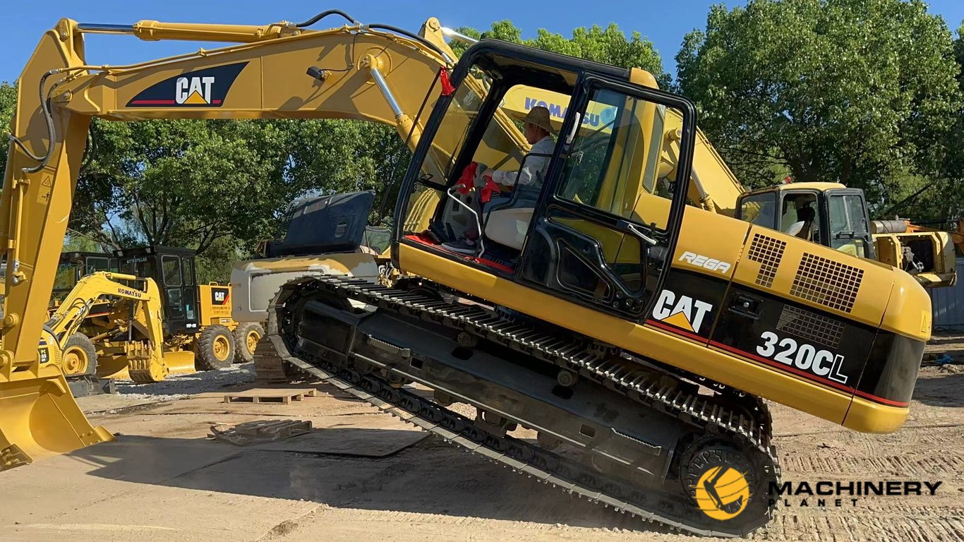 320CL Caterpillar Used Crawler Excavator LOW PRICE 320CL 2019 1 Crawler Excavators image 2