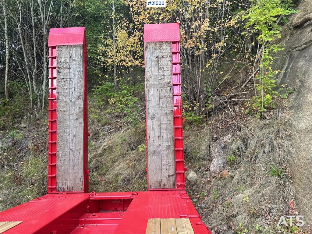 Doll Machinery Semi w/ Widening and Hydraulic Bridges. 2019 21506 Doll Machinery Semi w/ Widening and Hydraulic Bridges. 2...