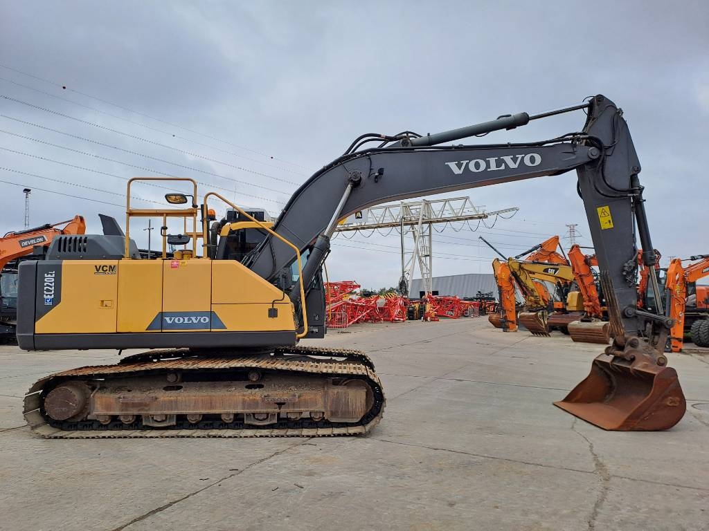 Volvo EC 220 EL (New Undercarriage) 2015 ATR-2127 EC 220 EL (New Undercarriage) 2015 1 Crawler Excavators image 5