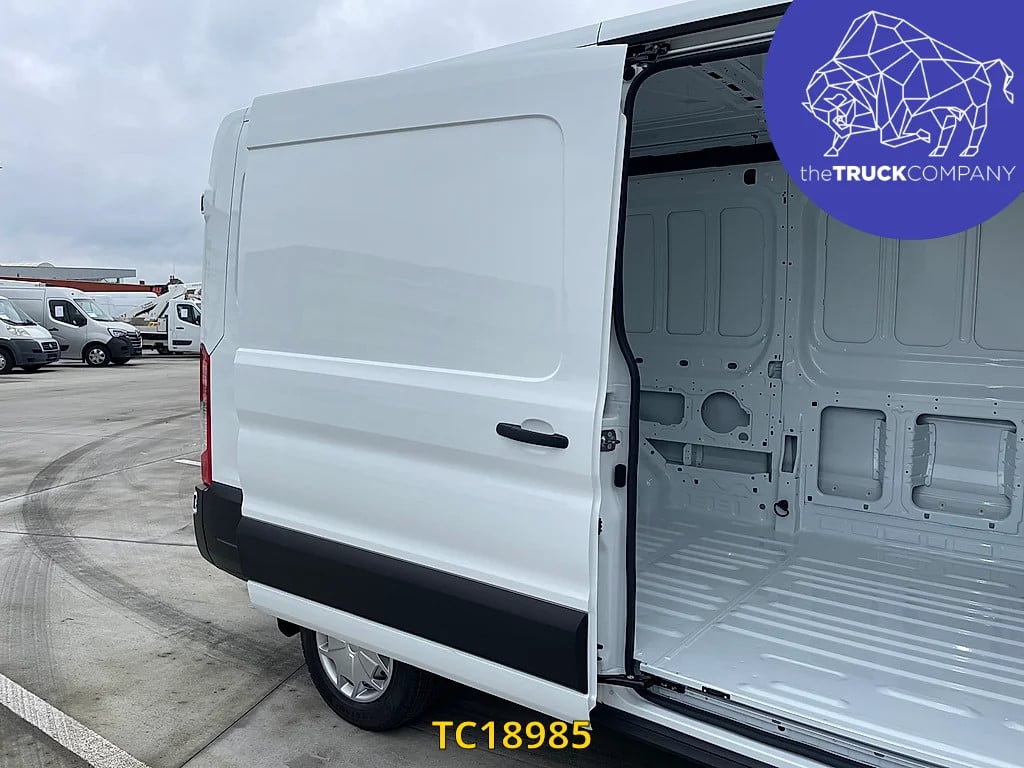Ford Transit 130.35 L3h2 - NEW - 40Km 2025 TC18985 Transit 130.35 L3h2 - NEW - 40Km 2025 0 image 10