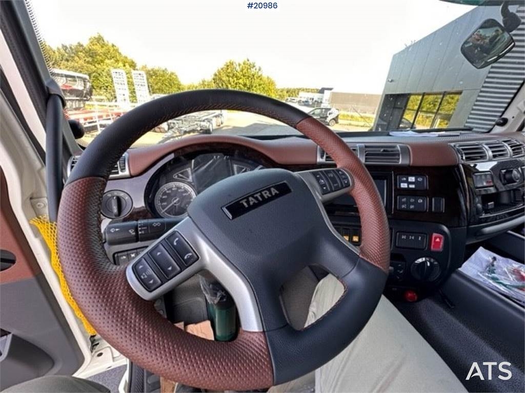 Tatra 8P6R43 8x8 w/ low km! 2023 20986 Tatra 8P6R43 8x8 w/ low km! 2023 1 Tipper trucks image 13