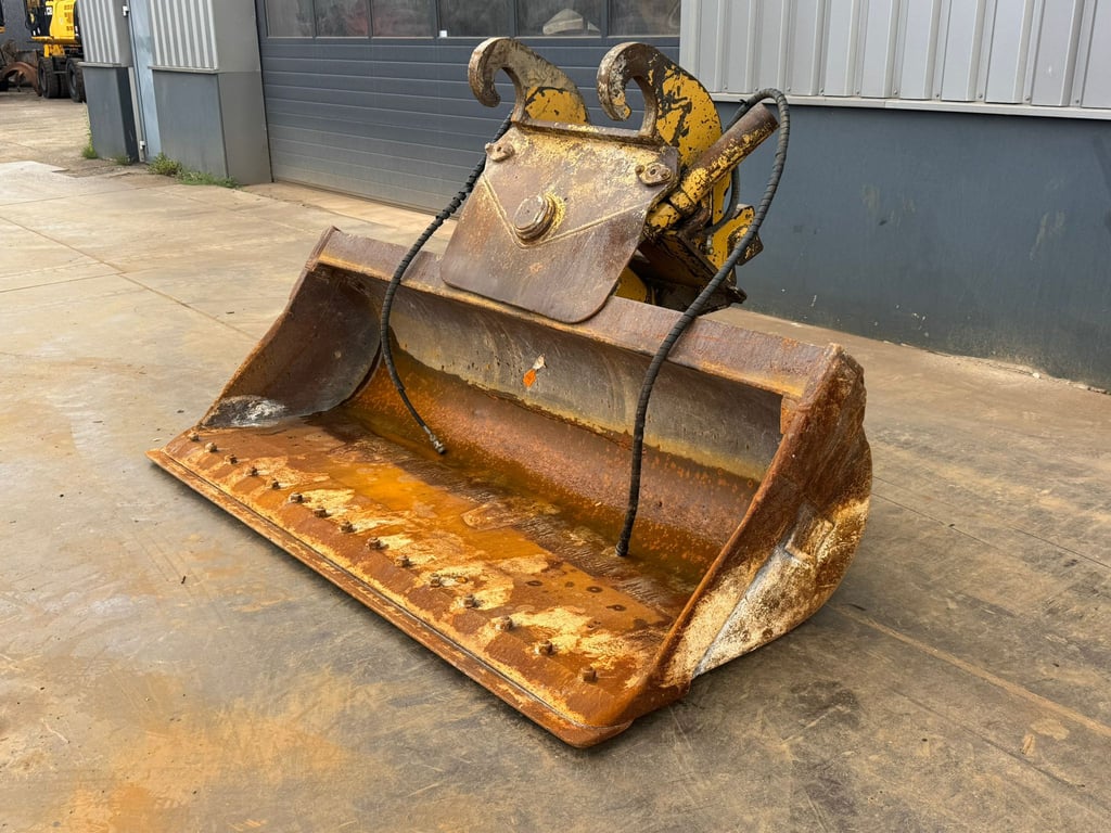 Verachtert NGT-5-35-240 CW45S Tilting Bucket 2011 00033560 Verachtert NGT-5-35-240 CW45S Tilting Bucket 2011 1 image 3