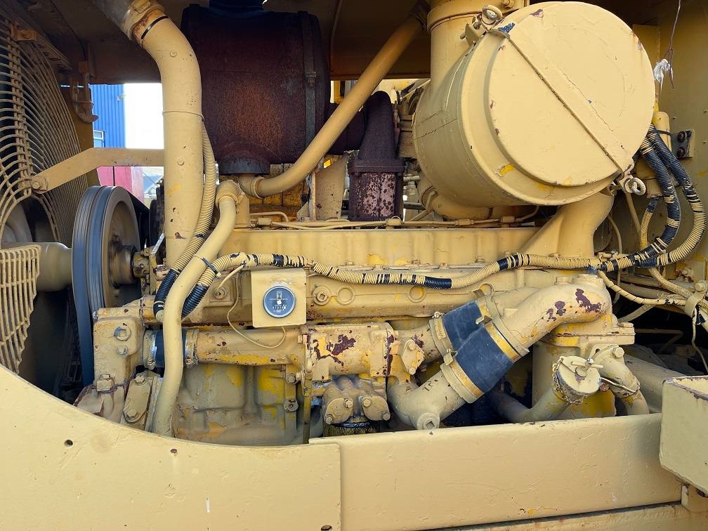 CAT 572 G 1976 3885 572 G 1976 1 image 9